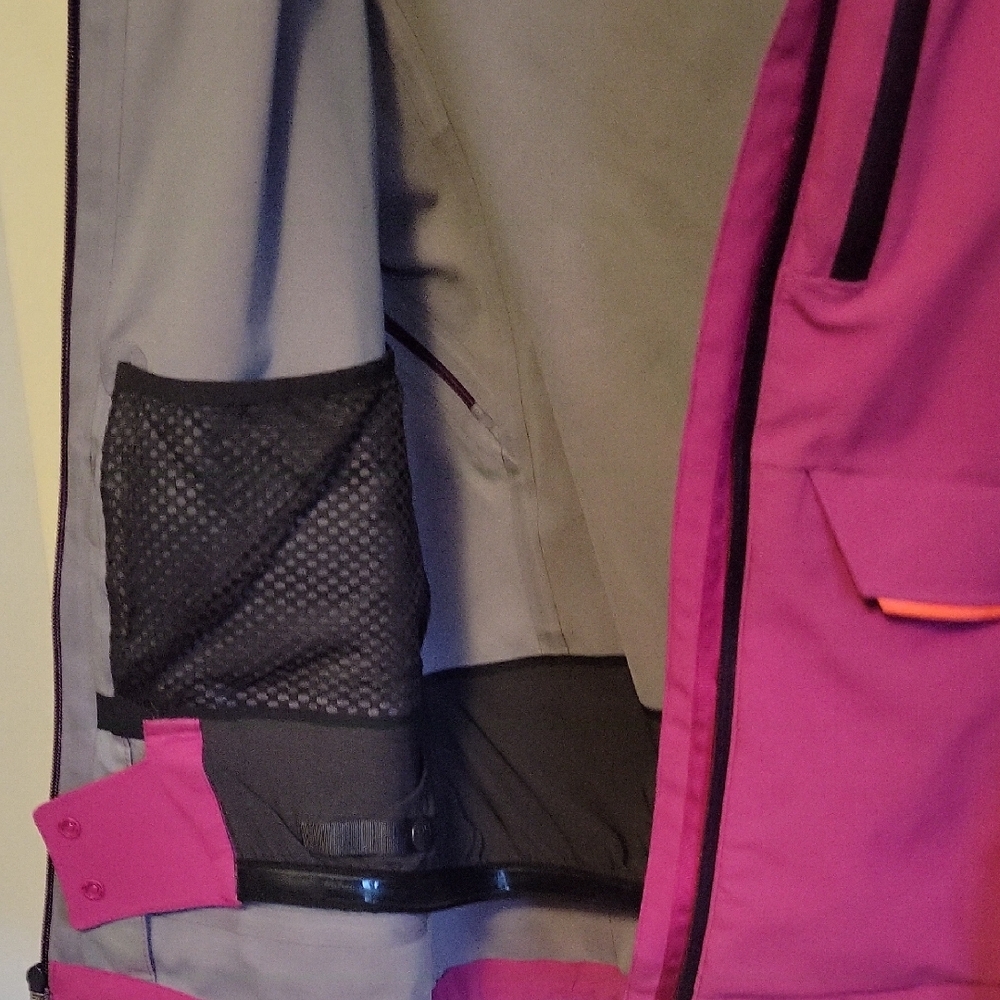 Helly Hansen Women's Magenta Ski Jacket - Picture 5 of 5
